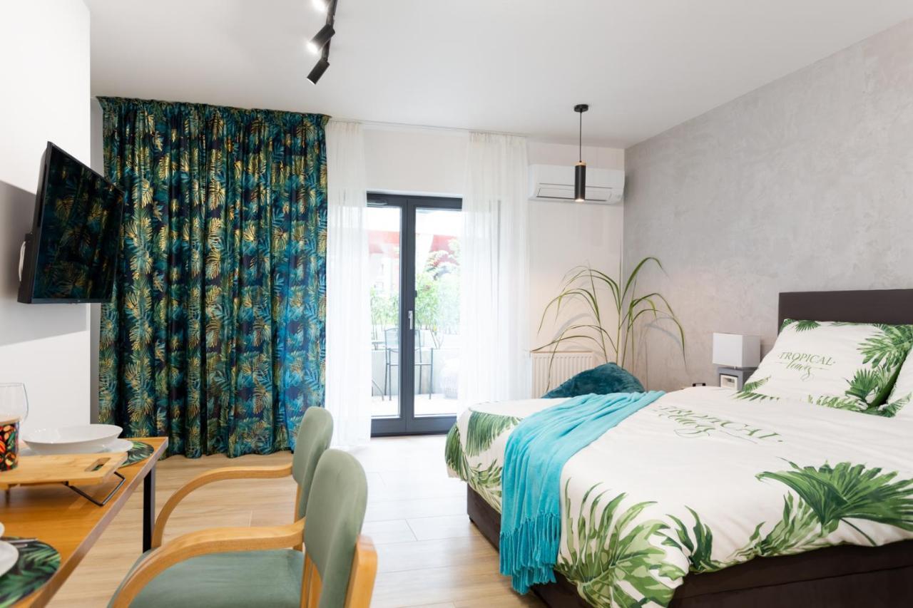 Luxurycity Apartment With Terrace Wroclaw Bagian luar foto